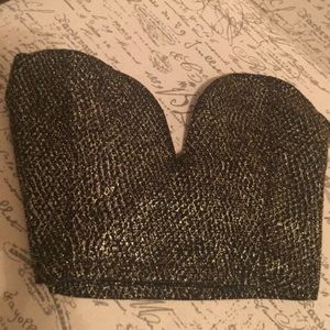🎉HP 9/19🎉 Black and gold bandeau/crop top