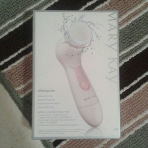Mary kay skinvigorate cleaning brush