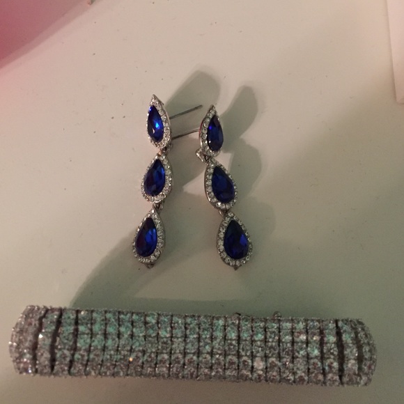 Prom jewelry only worn once