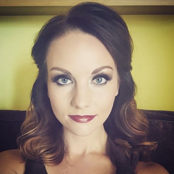 Meet your Posher, Alissa