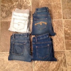 Lot: 2 Justice, 1 Cherokee, 1 Crazy 8
