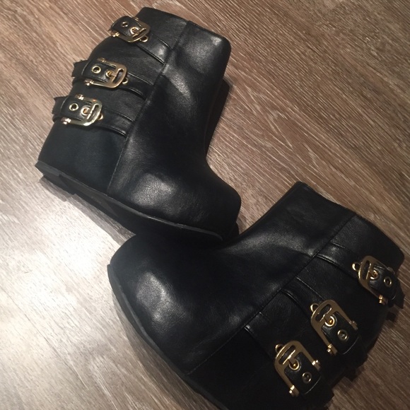 Booties - Picture 4 of 4