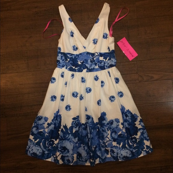 Betsy Johnson sz 6 blue/white sundress