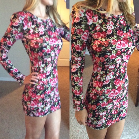 Torn by Ronny Kobo Dresses & Skirts - Torn By Ronny Kobo Flower Dress Size XS