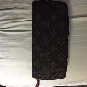 Louis Vuitton PF clemency monog. Fuch.