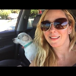 Meet your Posher, Danelle