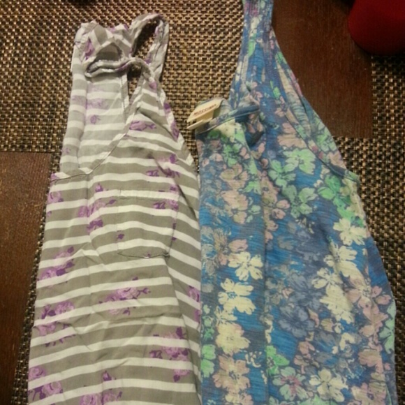 Tank top bundle! - Picture 1 of 1