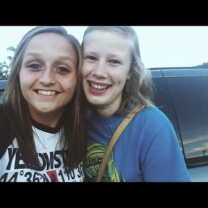 Meet your Posher, Kendra