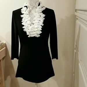 Ladies lightweight knit top