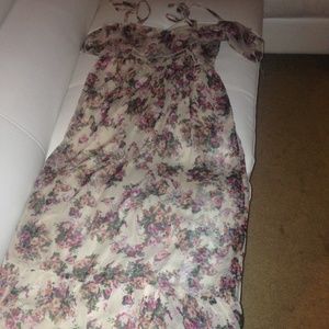 Vintage off the shoulder flower 🌺maxi dress