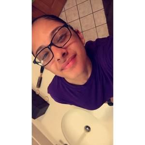 Meet your Posher, Omayra