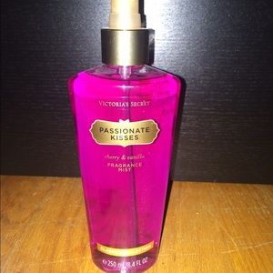 Passionate Kisses Body Mist