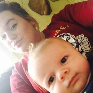 Meet your Posher, Claudia