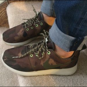 Nike Roshe Run Camo shoes