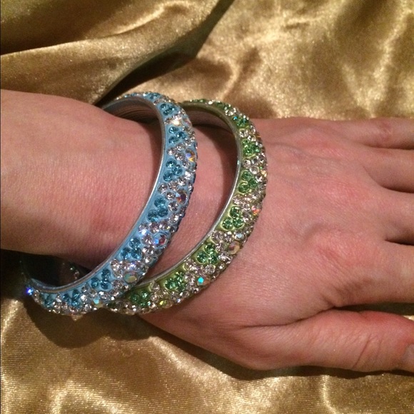 Two gorgeous bangles - Picture 3 of 4