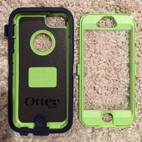 iPhone 5 OtterBox phone case