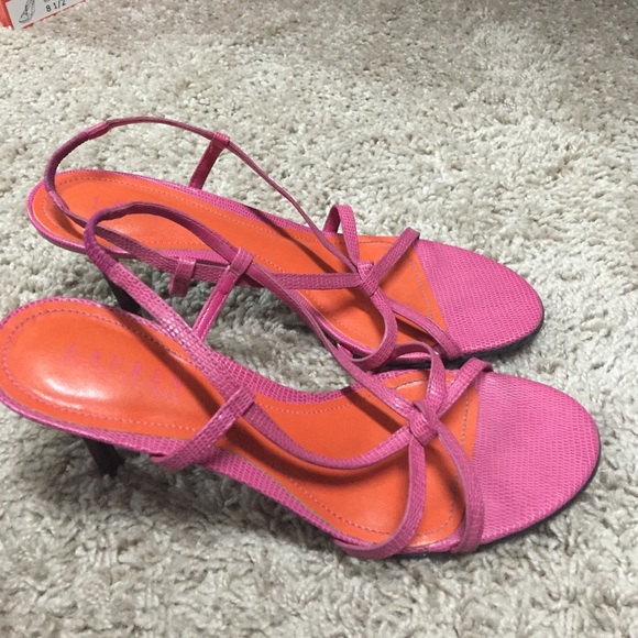Pink pumps