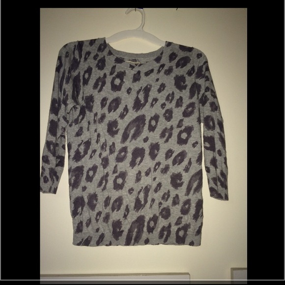 Three-quarter sweater