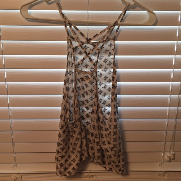 Halter top - Picture 2 of 2