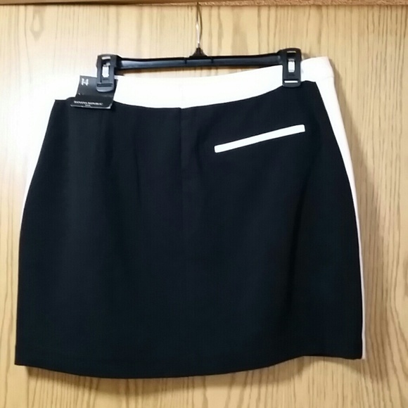 Banana Republic Skirt - Picture 2 of 3