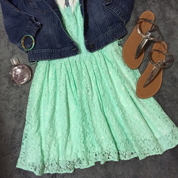 heartsoul Dresses & Skirts - Heartsoul Mint/Ivory Lace Dress