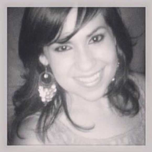 Meet your Posher, Alexandra - Picture 2 of 4