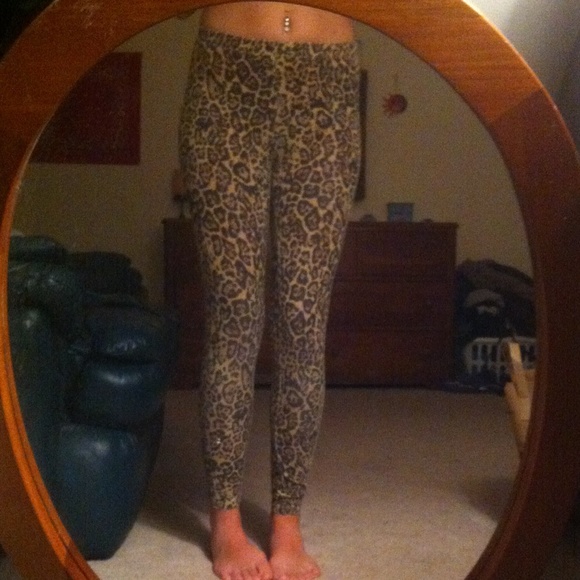 Cheetah print leggings. - Picture 2 of 2