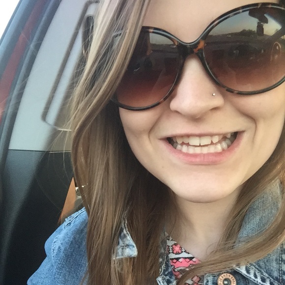 Meet your Posher, Gabby