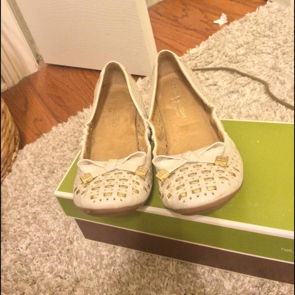 Naturalizer Ivory Flats
