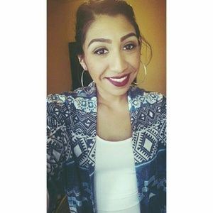 Meet your Posher, Murisa