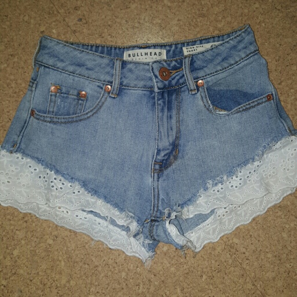 Outfit! High rise shorts/Crop top. - Picture 3 of 4