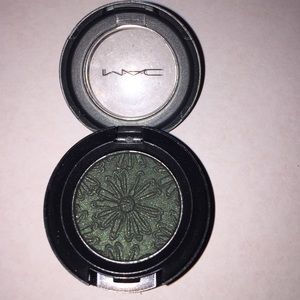 💯 AUTHENTIC MAC Limited Edition EYESHADOW