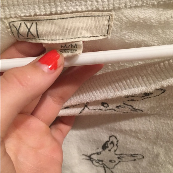 Rabbit sweater - Picture 2 of 2