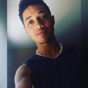 Meet your Posher, Deandre