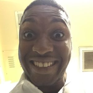 Meet your Posher, Louis