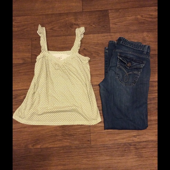 Old Navy Tops - Old Navy Tank Top. Size Med. 🌼