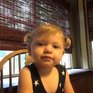 Meet your Posher, Elise