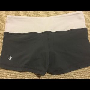 Size 6 Lululemon "boogie shorts"