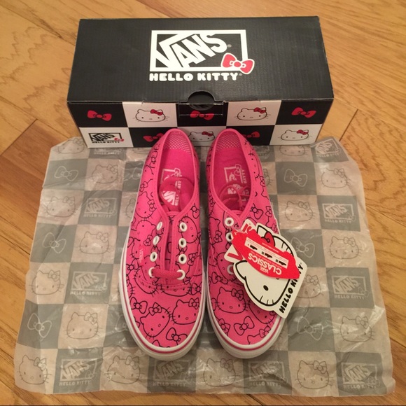 ⚡️FLASH SALE⚡️VANS Authentic x Hello Kitty