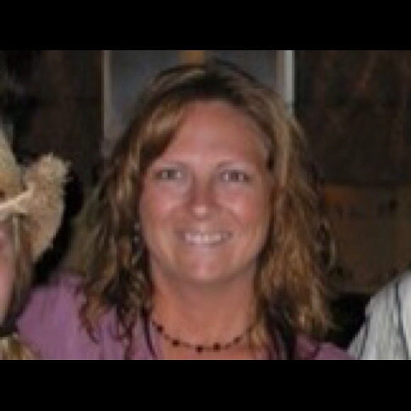 Meet your Posher, Carolyn