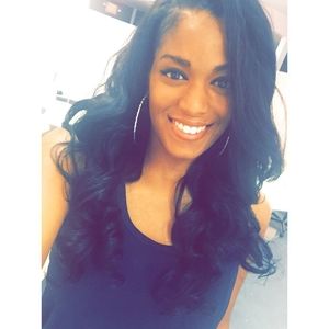 Meet your Posher, Takia