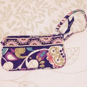 NWOT Vera Bradley wristlet in Plum Crazy