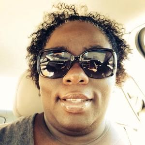 Meet your Posher, Monica