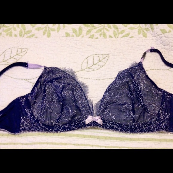 NWT Victoria's Secret Very Sexy Unlined Demi 34DD