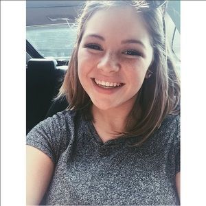 Meet your Posher, Lyndsey