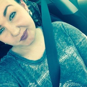 Meet your Posher, Whitney