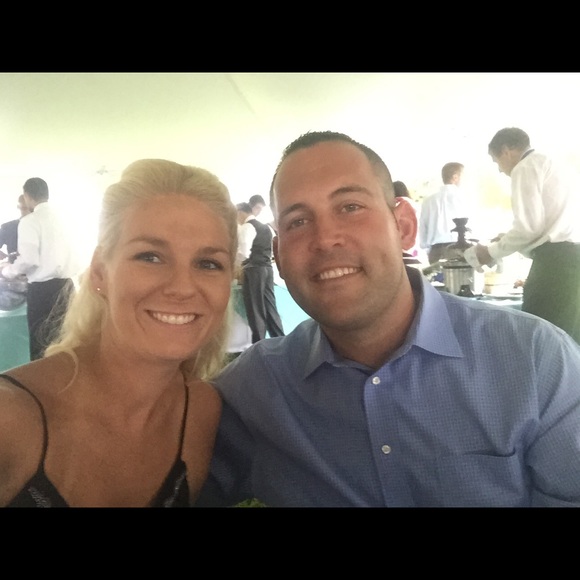 Meet your Posher, Amanda - Picture 2 of 4