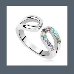 Multi Stones on a Silver wrap Ring. Easy Fit.