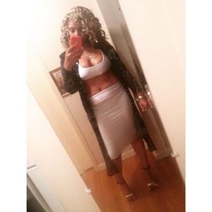 Meet your Posher, Lola