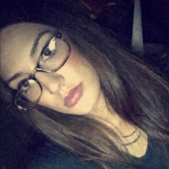 Meet your Posher, Rochelle - Picture 1 of 1